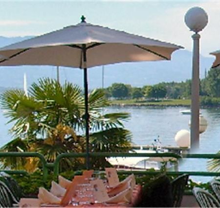 Auberge Port Gitana Bellevue Exterior foto