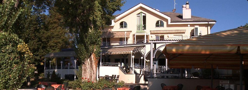 Auberge Port Gitana Bellevue Exterior foto